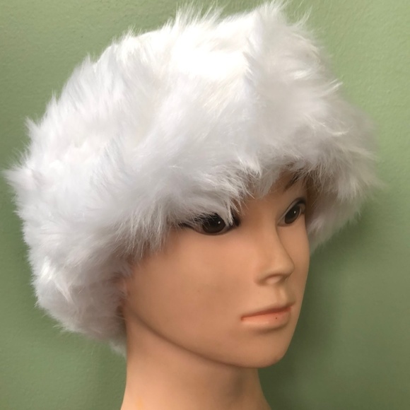 Knitted Warm Winter Faux Fur Trimmed White Beanie Hat One Size main image 5